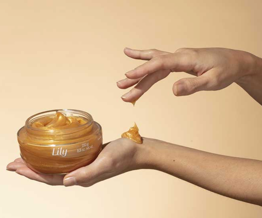 Lily Glow illuminating and moisturizing body gel, 250 g