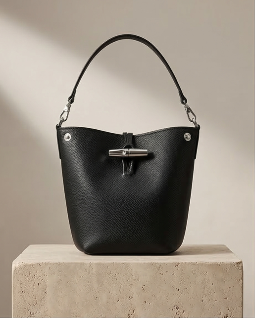 Le Roseau Medium Hobo Shoulder Bag